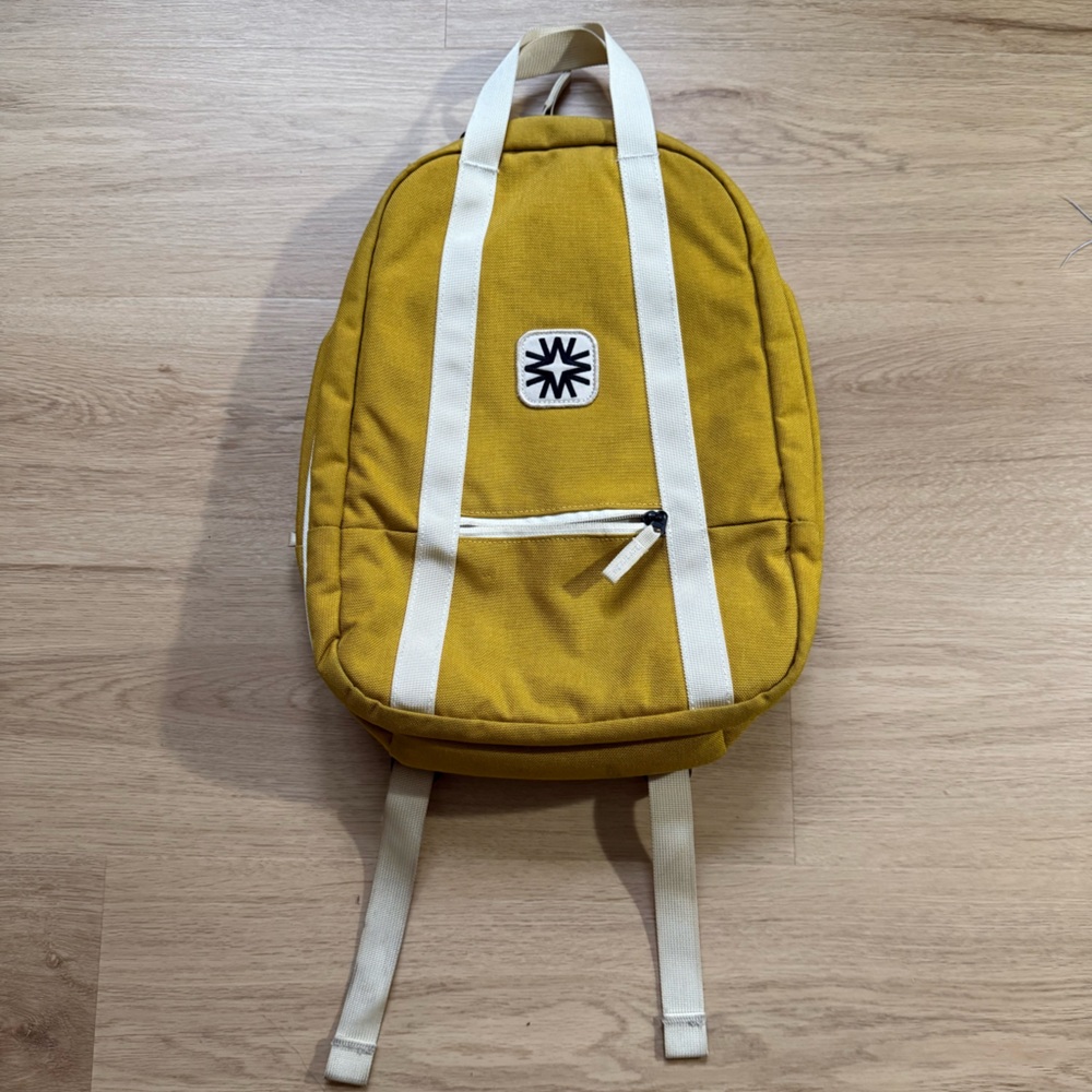 Walker Family Goods Yellow Arrow Pack